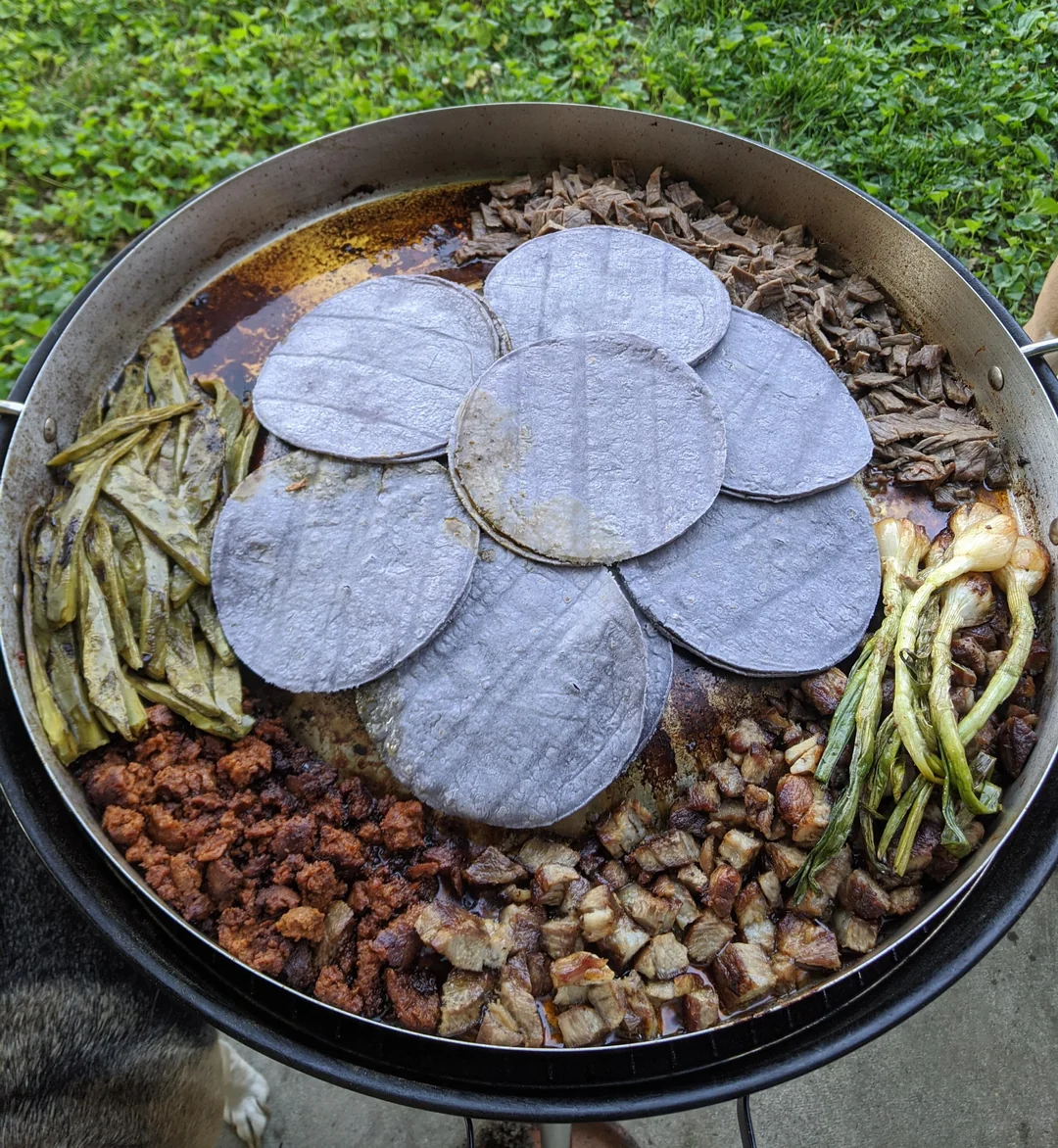 What’s the Difference Between Concave and Convex Mexican Comal Pans, and Where Can You Buy Them?
