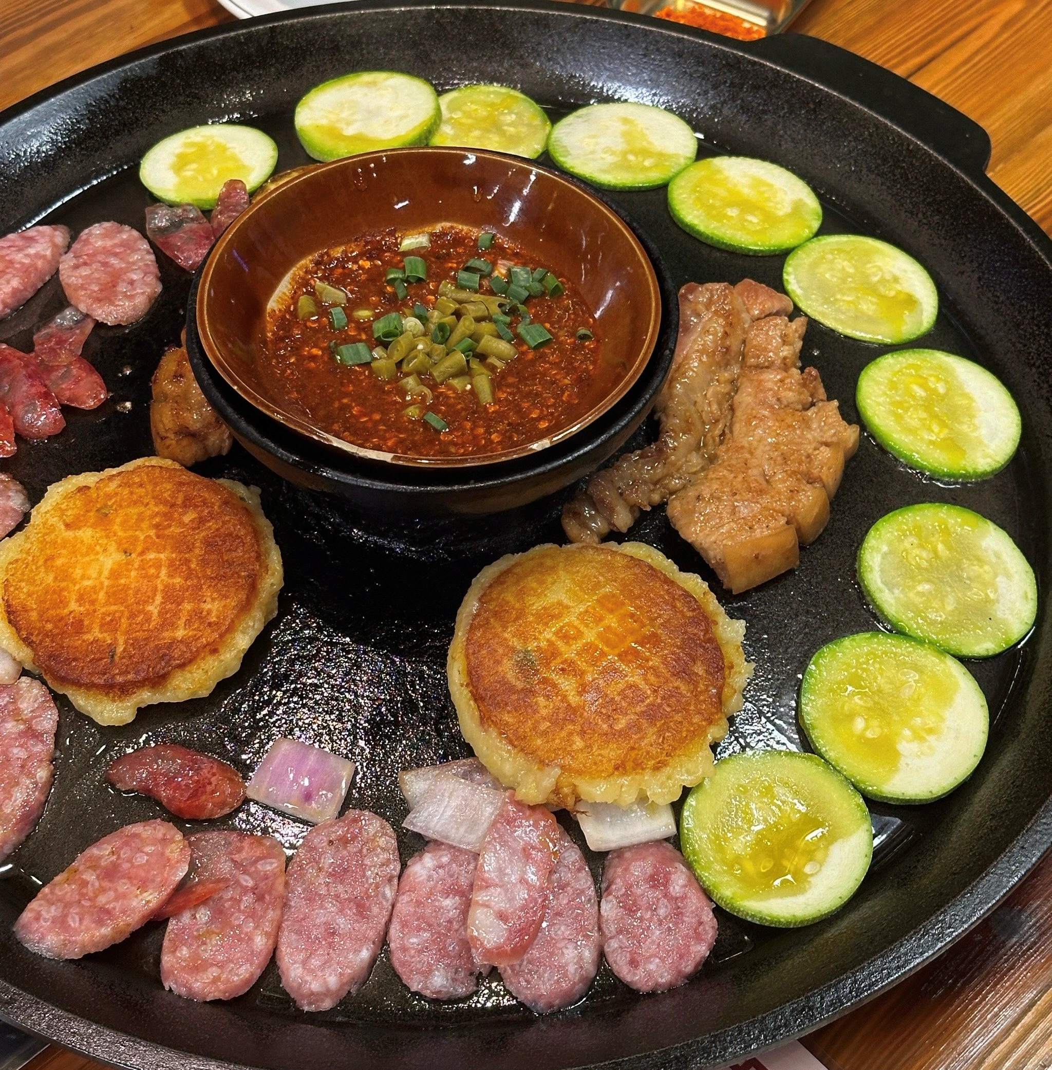 What’s the Difference Between Concave and Convex Mexican Comal Pans, and Where Can You Buy Them?